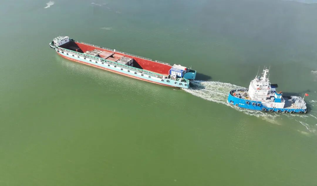 黄金水道”空箱调运顺利完成首航，，，，，潍坊港区“海河联运”通道再添新动能